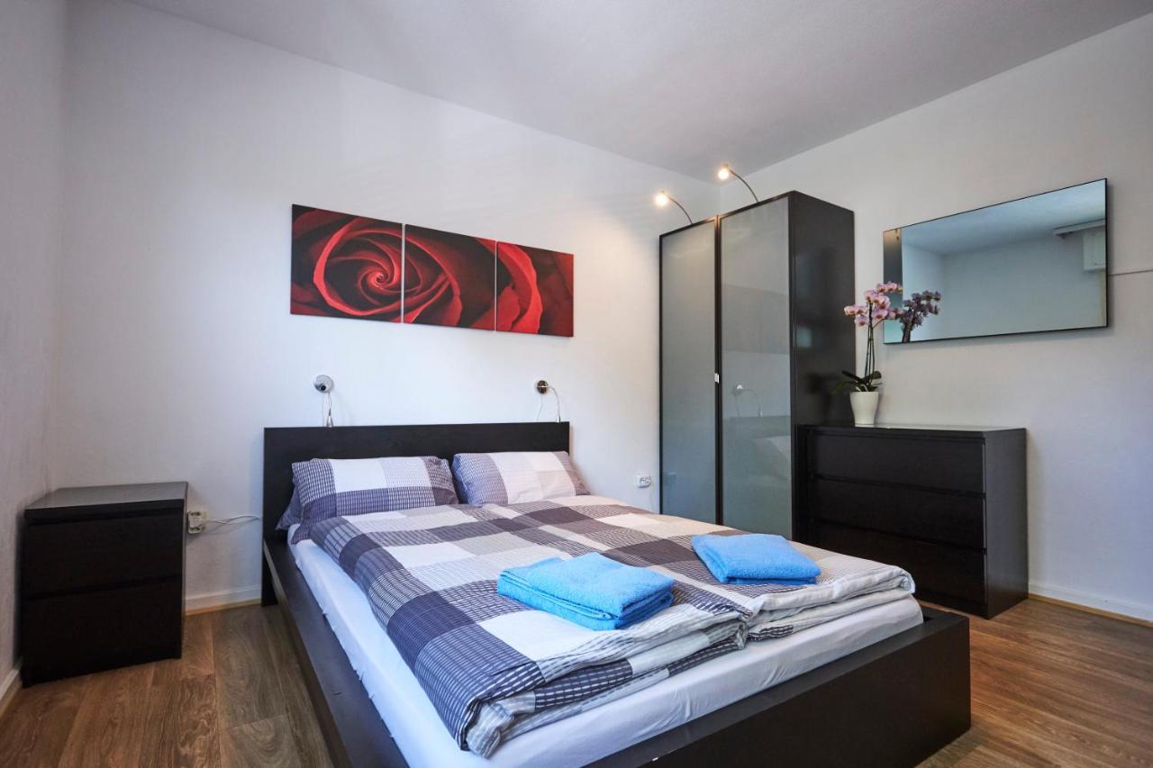 Rote Warte Grosszuegiges Apartment Nahe Frankfurt מראה חיצוני תמונה