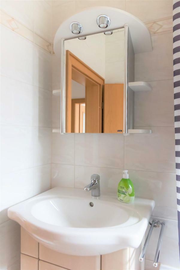 Rote Warte Grosszuegiges Apartment Nahe Frankfurt מראה חיצוני תמונה